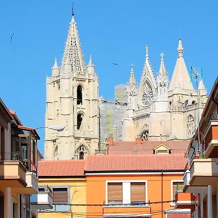 Housingleon - El Patio Catedral Apartment